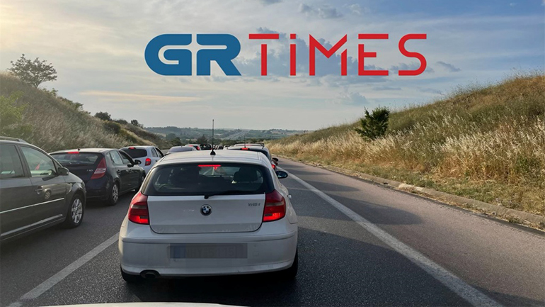 Χαλκιδική: Μποτιλιάρισμα στην επιστροφή των εκδρομέων προς Θεσσαλονίκη